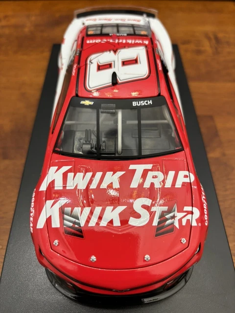 Kyle Busch 2023 Kwik Trip Star 1:24 Elite Nascar Pressofuso