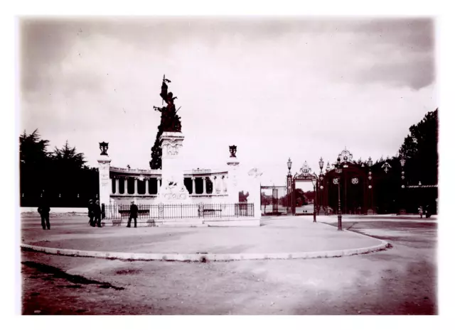 France, Lyon, entrée du parc, 1903 Vintage silver print Tirage argentique  8