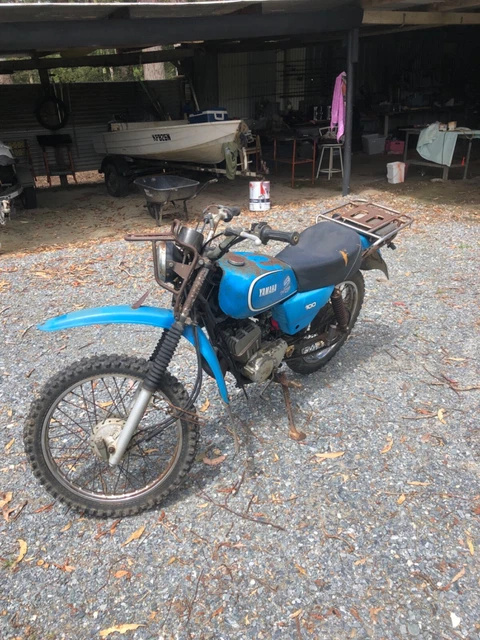 Yamaha ag 100 2