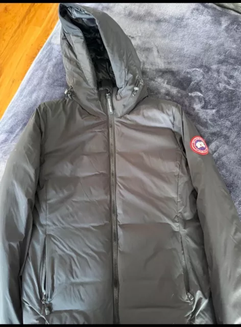 Woman’s Canada Goose