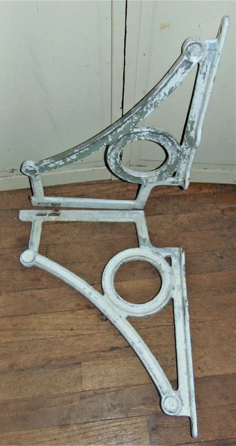 Pair of Antique Heavy Cast Iron Porcelain Sink Brackets / Wall Supports
