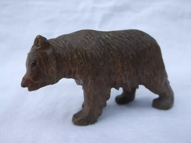 Na218 A Good Antique Black Forest Carved Wood Small Bear Cub 4Cm Long