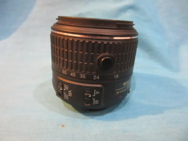 Nikon AF-S DX NIKKOR 18-55mm 1:3.5-5.6G VR II Lens - Store Stock, Near Mint