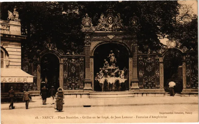 CPA Nancy-Place Stanislas-Grilles en fer forgé de Jean Lamour (187125)