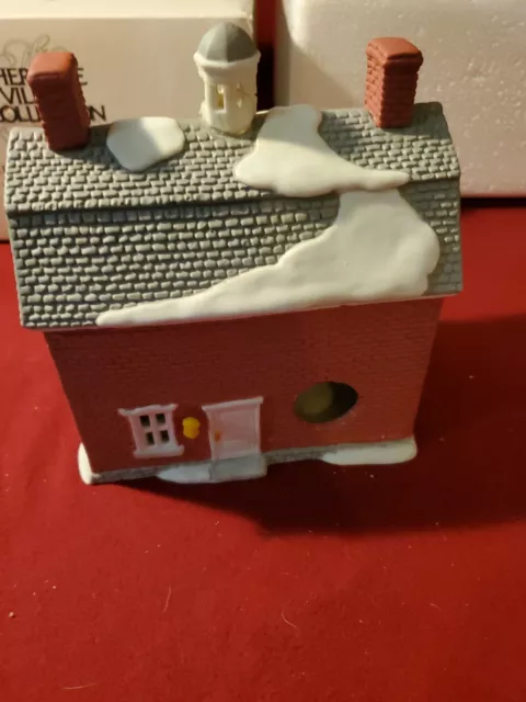 department 56 new england village Brick Town Hall 6530-7 3