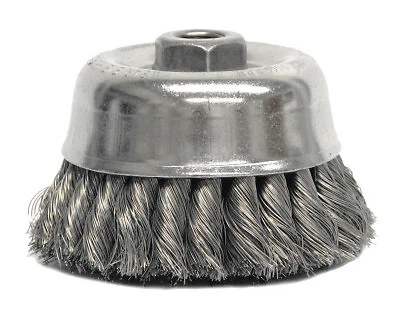 Cepillo de copa de alambre de nudo de alta resistencia, 4 in diapositivas, eje 5/8-11 unc, alambre de acero 0,02 in
