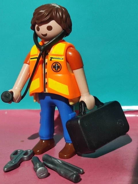 Zhongkaihua Anime Figure Re:0 Remu Figura Camerieri Uniforme Modello Statua Rem/Remu Action Figure Collezionismo Decorazioni Desktop 21CM PVC