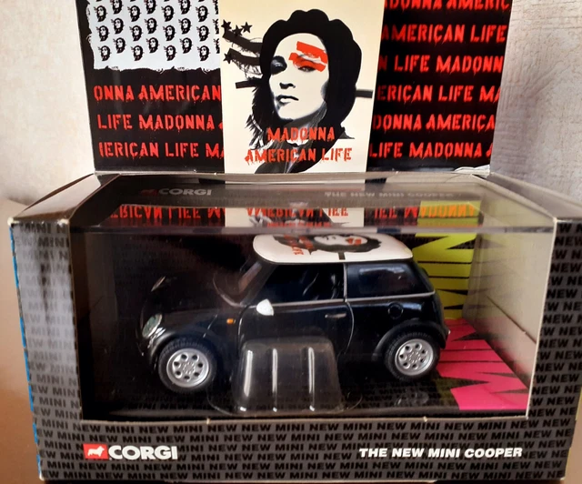 マドンナ　 American Life 　Corgi製　Mini Cooper Madonna American Life - Red Mini Cooper - VIP Edition UK
