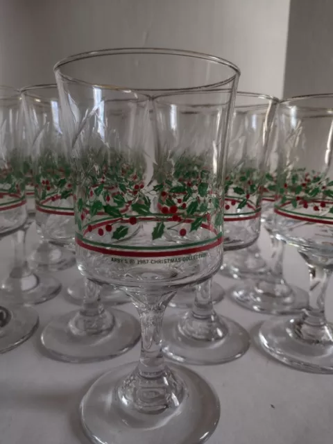  Arby's Christmas Holly Berry Glass Water Wine Beverage Goblet 1986 Vintage