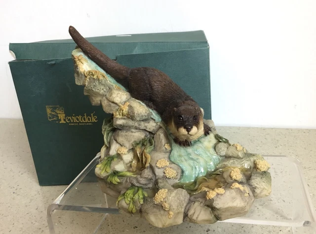 Vintage Teviotdale Otter Figurine Made In Scotland With Box WA 3