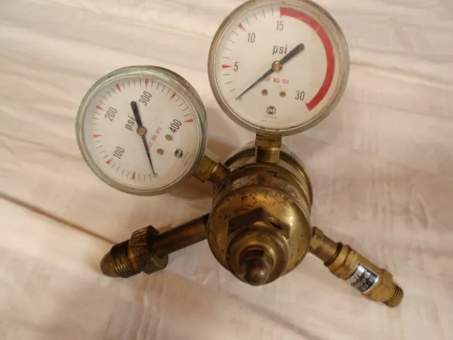 Victor Acetylene Regulator W/ Gauges - Model 60-R