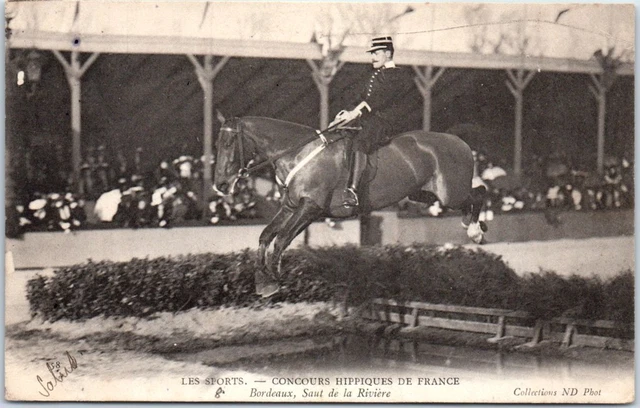SPORT - HIPPISME - concours de France, saut de riviere