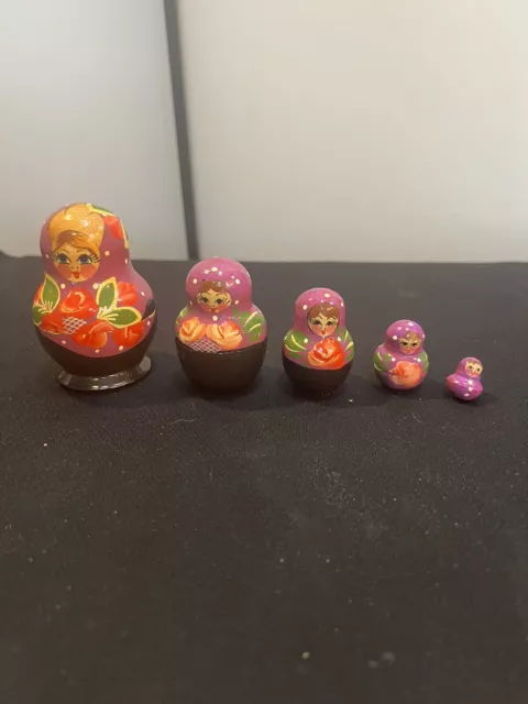 Vintage Hand Painted Wooden Russian Nesting Stacking Matryoshka Dolls Set Of 5