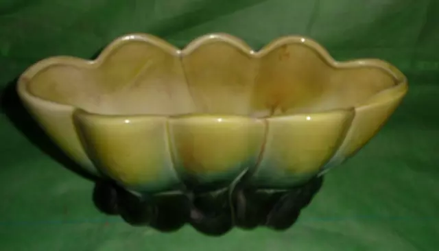 Hull USA Pottery Regal Green Yellow Planter