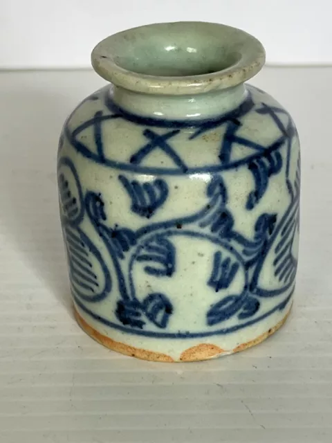 Antique Chinese Porcelain Blue and White Small Medicine Bottle Qing Dynasty 2