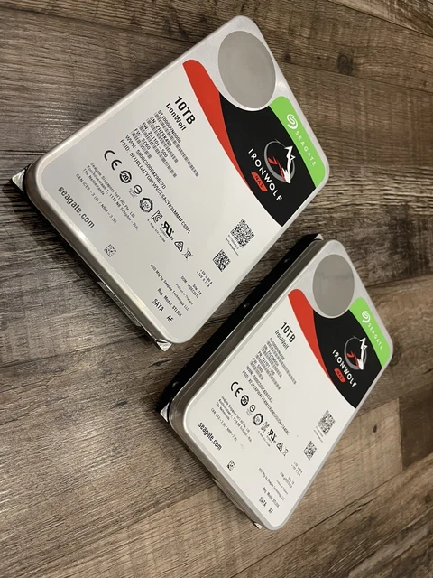 2x 10TB Seagate IronWolf 3.5" HDD Festplatte SATA 24/7 l NAS 2x 10TB Seagate IronWolf 3.5" HDD Festplatte SATA 24/7 l NAS