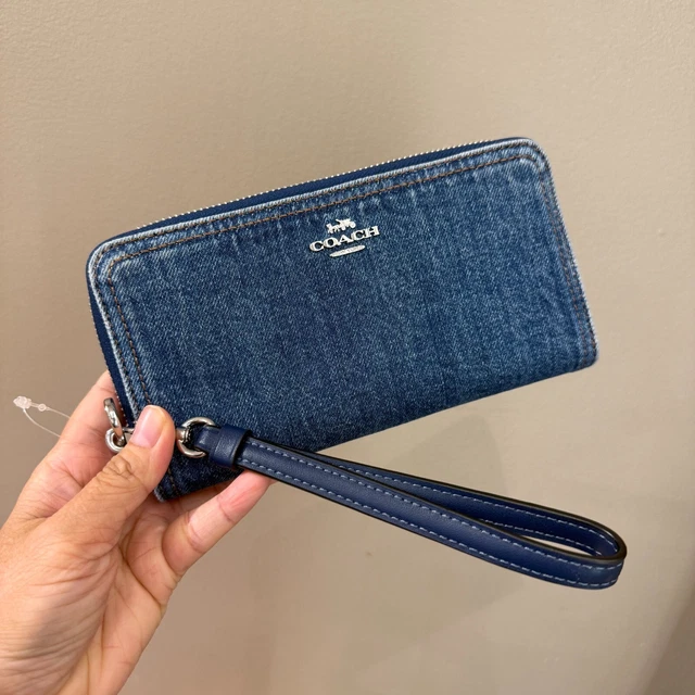 長財布 COACH Long Zip Around Wallet In Denim  CAO79 COACH® Outlet | Long Zip Around Wallet In Denim