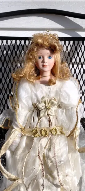 2002 Heritage Signature Collection 18" Porcelain Angel Doll "Angelica"