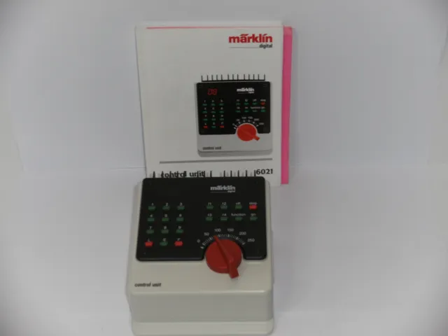 Märklin HO 6021 Control Unit Digitalstation mit Handbuch guter Zustand