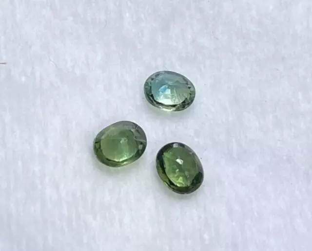 1.1 Cts, 3 Piece Suit, Natural Australian Sapphires, 5 X 4 Mm, Vvs/Vs Quality