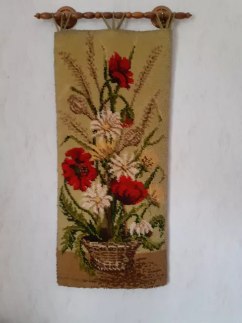Handgeknüpfter Wandteppich von Junghans-Wolle ca. 46x100 cm mit Stange und Haken