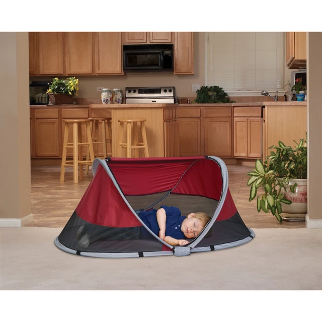 KidCo PeaPod Portable Foldable Mesh Toddler Travel Bed & Storage Bag, Cranberry