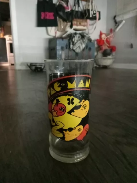 Pac-Man Vintage Collectible Drinking Glass 1982 Bally Midway Tumbler Arcade Game