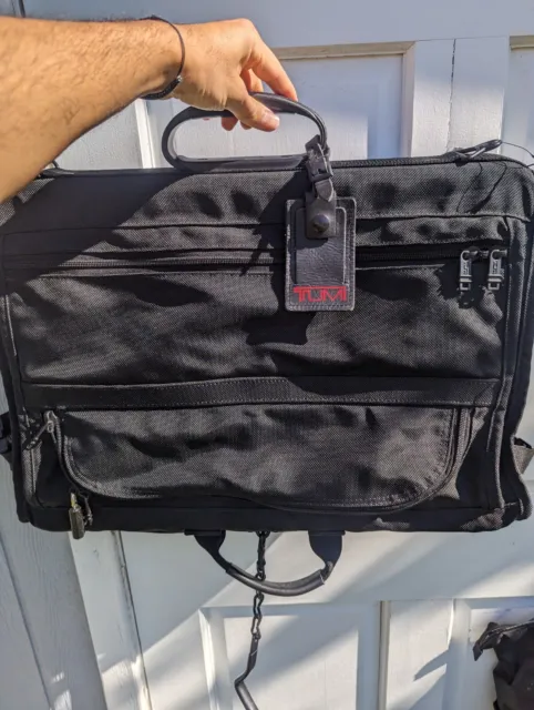 Tumi bag men, Carryon, Suitcase, Duffle Bag Traveling Bag Travel Adventure Bag
