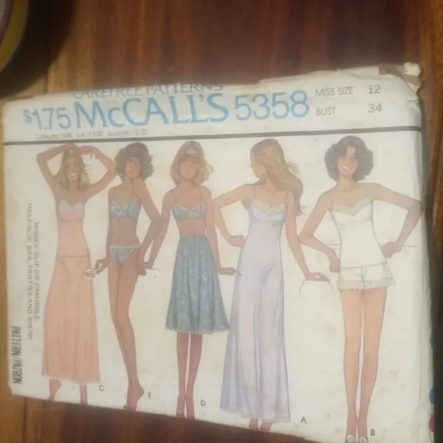 Simplicity 70's Sewing Pattern 5358 Vintage Size 12