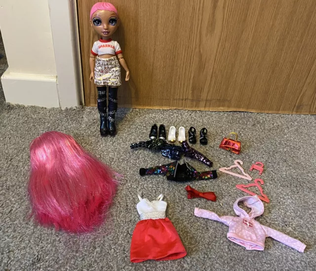 Rainbow High Fashion Studio Collectable Avery Styles Doll with Accessories