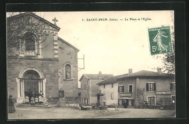 CPA Saint-Prim, La Place et l´Eglise, Hotel Noac 1908