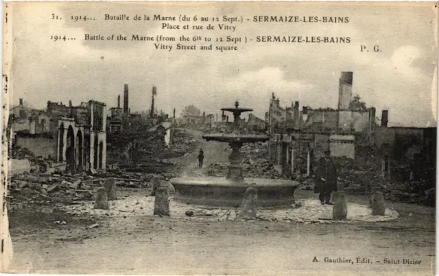 CPA Bataille de la MARNE SERMAIZE-les-BAINS Place et rue de VITRY (346520)