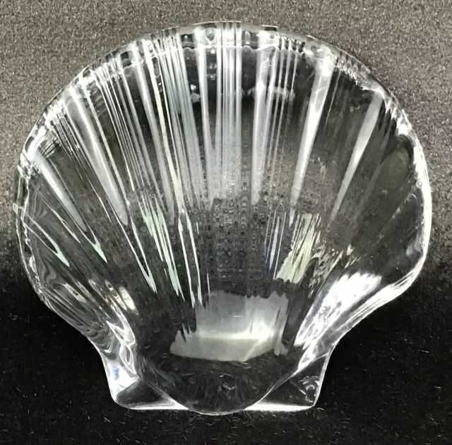 Baccarat Crystal Clear Clam Shell Figure/Paperweight Small Nick