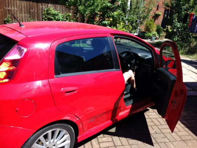 Fiat Grange Punto 1.4 16 Soupapes Turbo T-Jet Presque Parfait Voiture Low Miles 2010 3