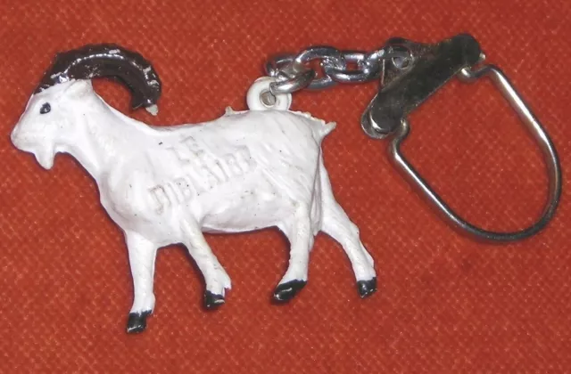 porte-clés Key ring Fromage RIBLAIRE Chévre figurine RAM Lait goat cheese Milk