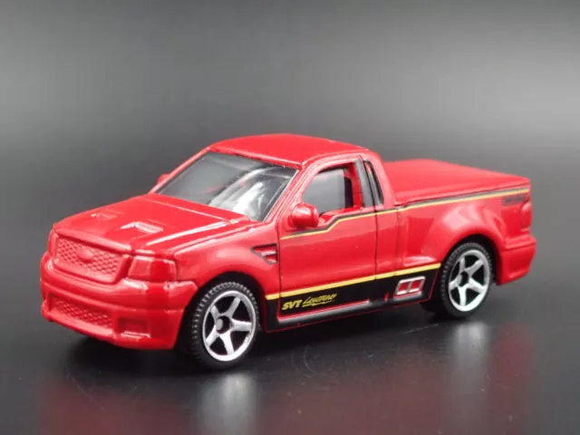 2004 04 FORD Svt F150 Lightning Camionnette Rare 1 64 Echelle