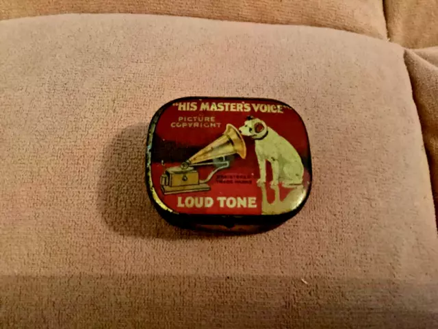 His Masters Voice HMV Loud Tone Needles-Gramophone Needles Vintage Tin (indoors)