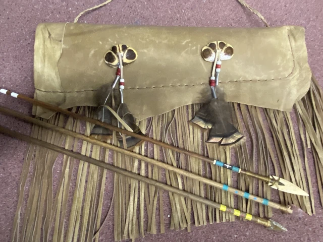 Native American Arrow Sleeve/holder And Assorted Arrows (Navajo)