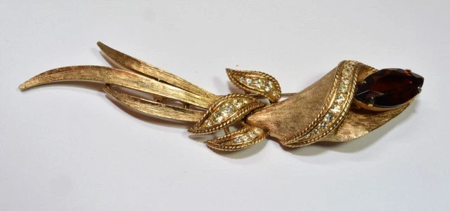Chevalières en or – Joaillerie Legros Chevalières en or – Joaillerie Legros
