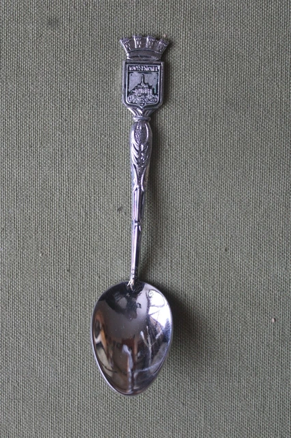 ANCIEN PETITE CUILLERE De COLLECTION SOUVENIR De VOYAGE LA CHAISE DIEU Item 12984292