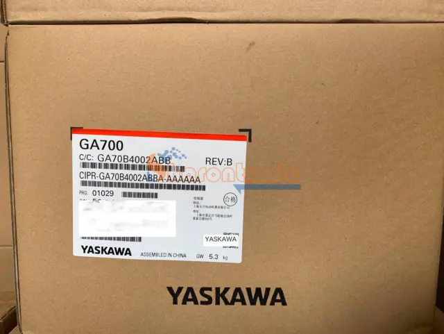 1PC Neuf YASKAWA CIPR-GA70B4002ABB Fréquence Convertisseur