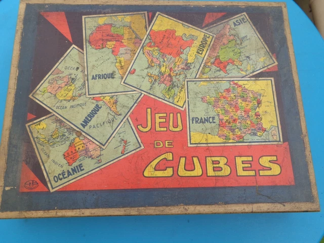 Boite de cubes en bois N. K. Atlas Paris