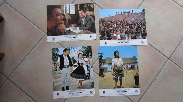 LA 25ÈME HEURE - Anthony Quinn / Serge Reggiani - SET 4 PHOTOS D'ÉPOQUE