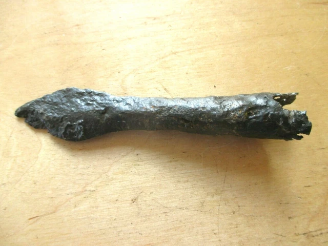 Small medieval spearhead.