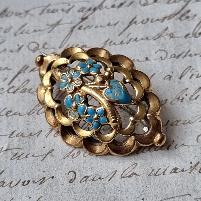 Charmante Broche ancienne Vierge Marie en plaqué or Murat - Broche