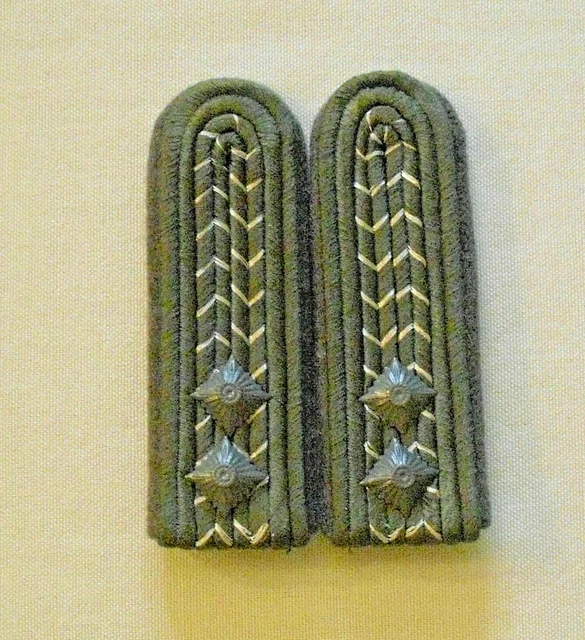 1 PAAR NVA Schulterklappen Oberfähnrich für FDUFelddienstuniform DDR