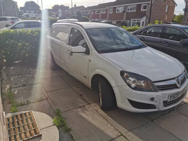 Vauxhall Astra Van Estate Breaking 1,9 CDTI sportive