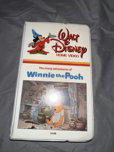 Walt Disney home Video: The Many Adventures of Winnie the Pooh VHS
