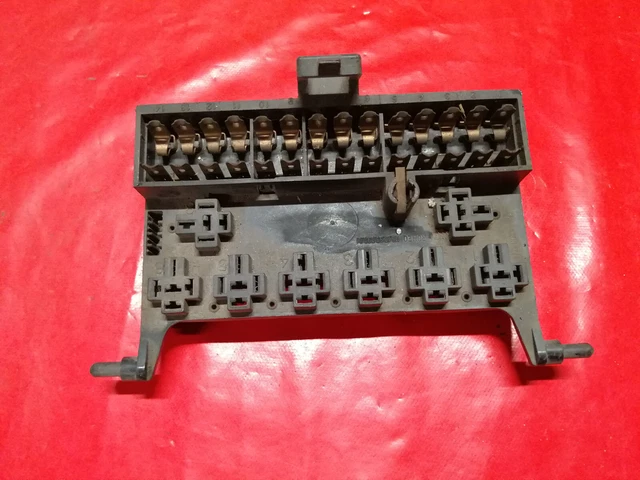 Boitier Relais Fusibles Reference 116106503001 Alfa Romeo Alfetta Gt Gtv Berline