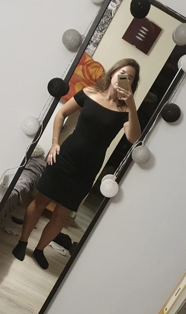 Robe Zara Noire Gaufrée - Taille M (38/40) - Style Fourreau Moulant - Occasion Très Bon état